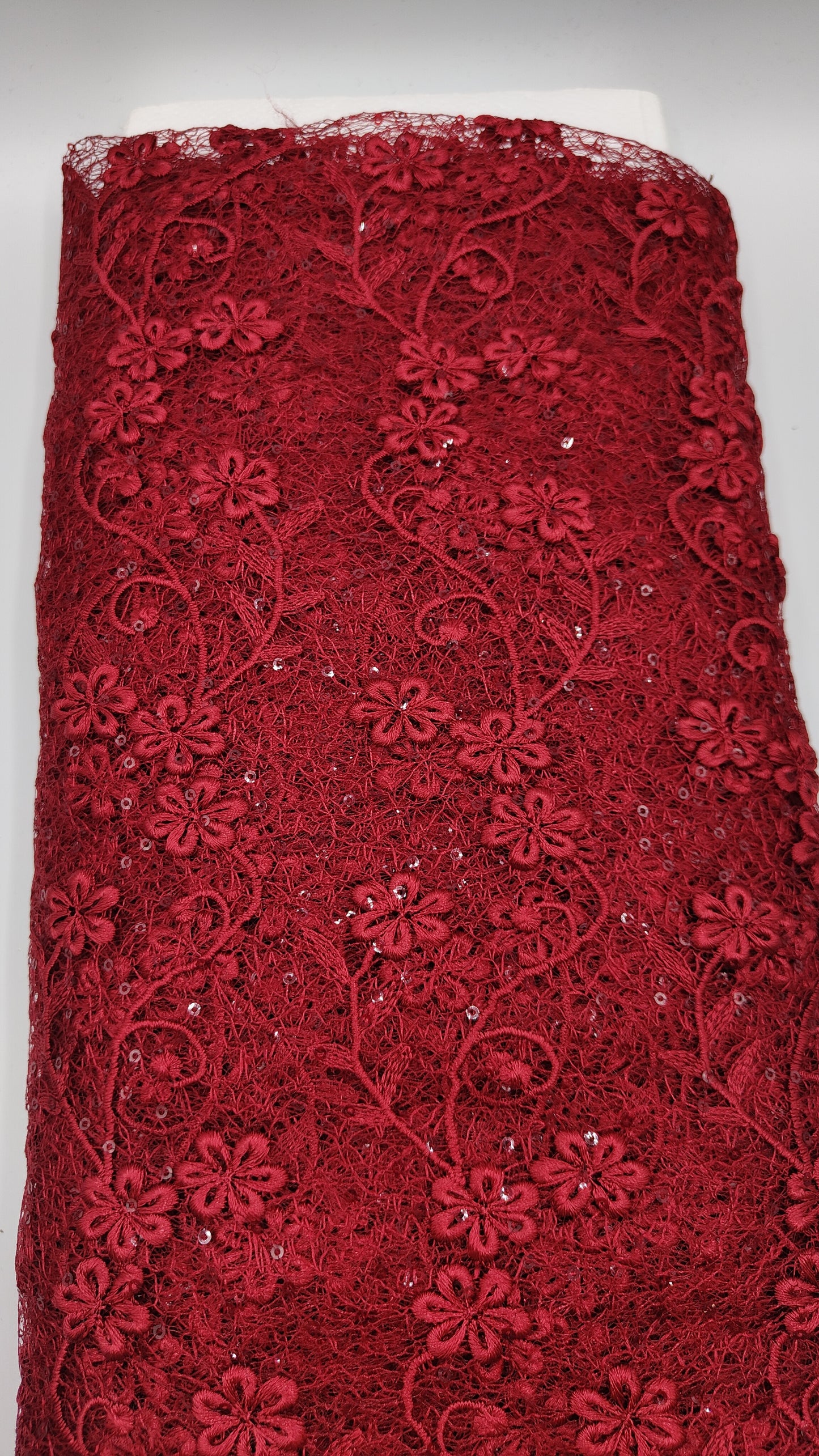 Pizzo con paillettes