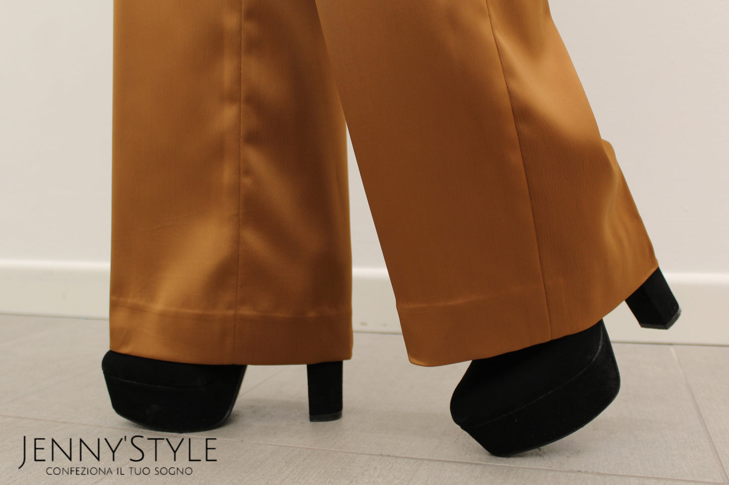 Pantalone Marrone Lucido